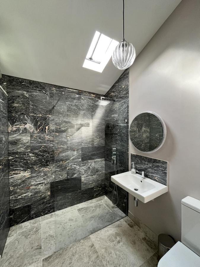 Topside House - Beautiful 7 Bedroom House With Hottub Wifi And Parking Near Bath Wells Frome Oakhill Bagian luar foto