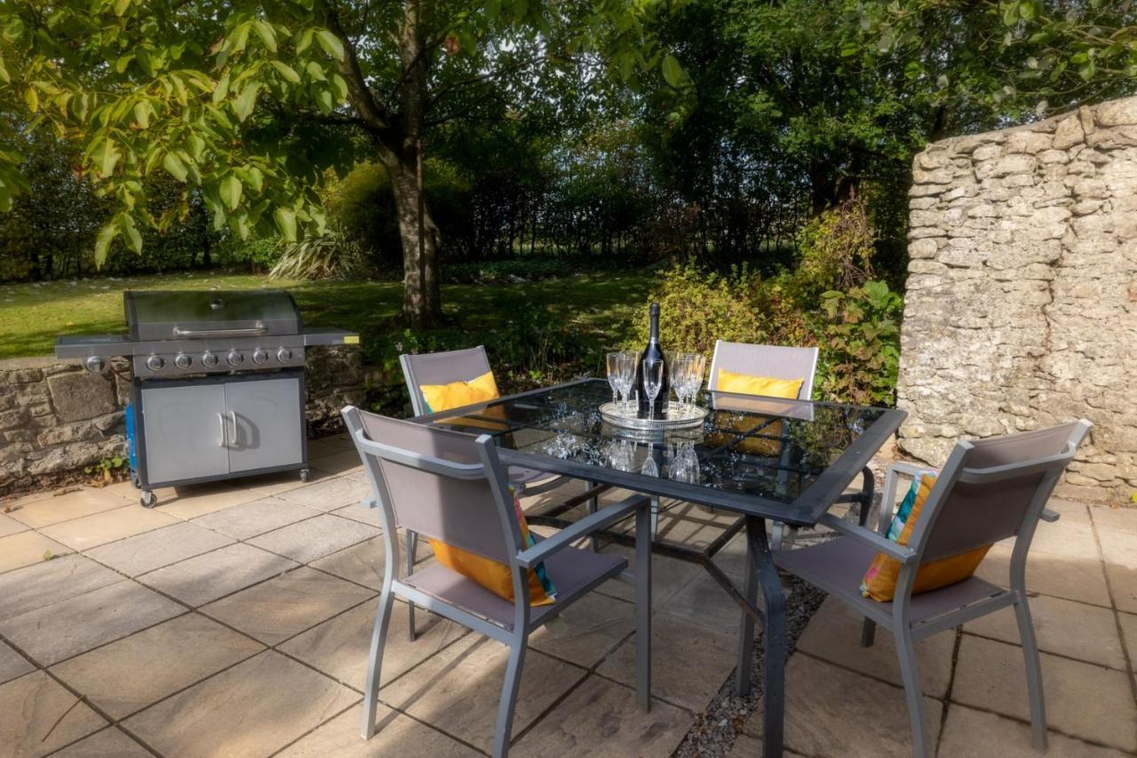 Topside House - Beautiful 7 Bedroom House With Hottub Wifi And Parking Near Bath Wells Frome Oakhill Bagian luar foto